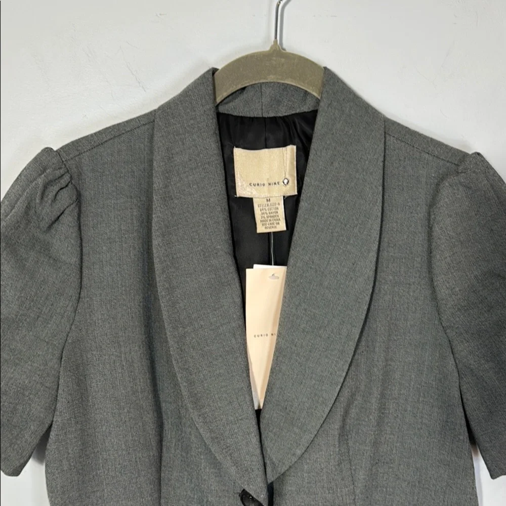 Curio Nine Blazer Grey Crop Ruched Puff‎ Sleeve in Size M  NWT